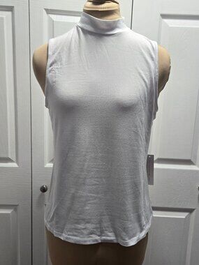 NWT Modcloth Start with the Basics Mock Neck Top Medium White